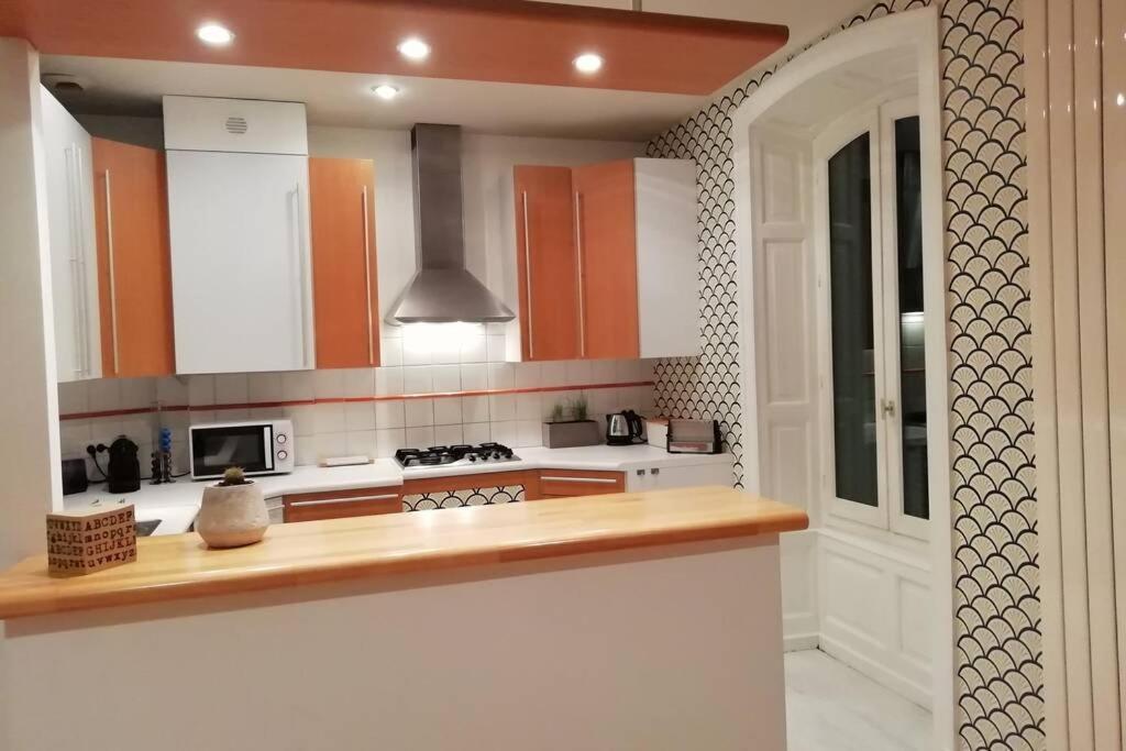 Tulle : Bel Appartement Lumineux En Centre Ville Экстерьер фото